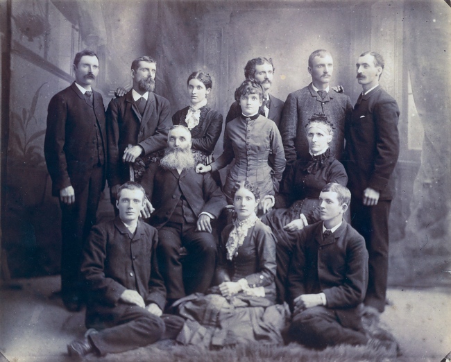 Thomas Shaw Sr. and Isabella Jordan Family, c1901